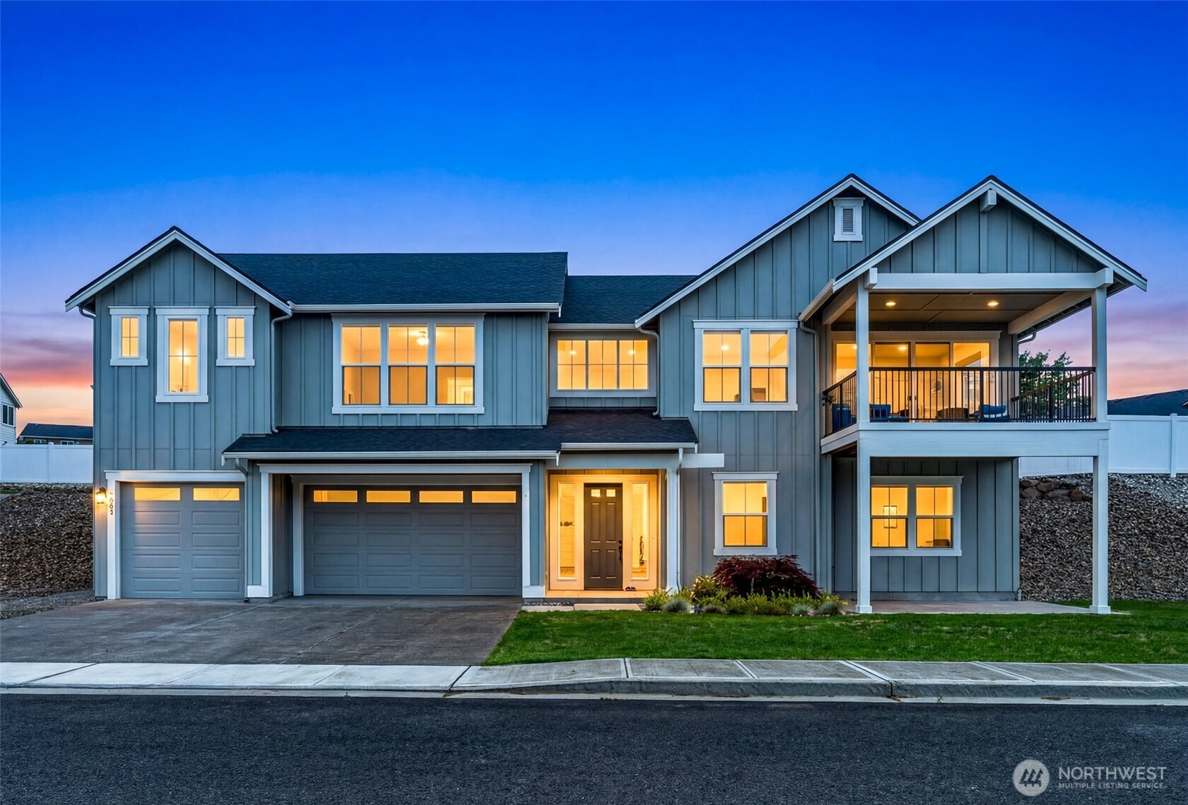 661 S Juli Avenue, East Wenatchee, WA 98802