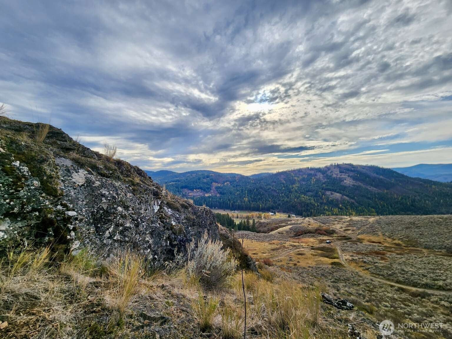 48 Oleander Road, Republic, WA 99166