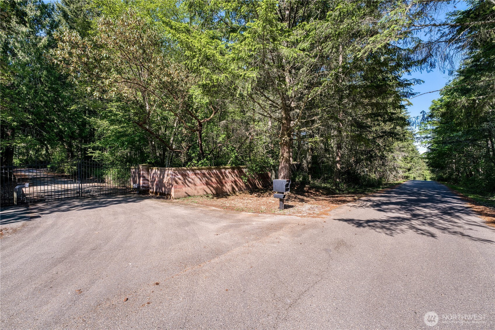 20116 9th Street SW, Lakebay, WA 98349