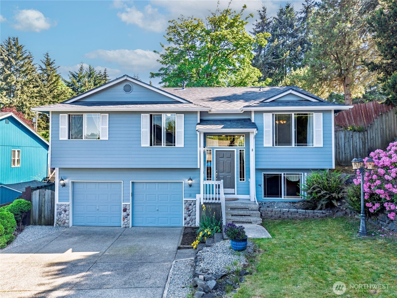 1230 30th Avenue Ct SW, Puyallup, WA 98373