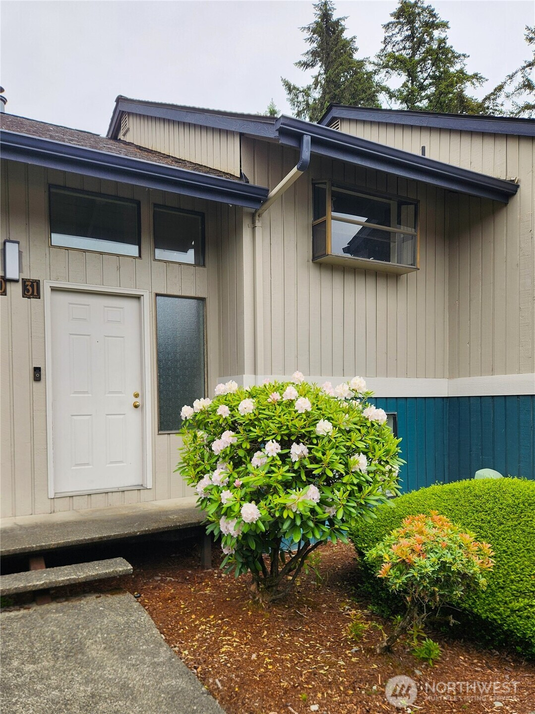 3435 Auburn Way S, Auburn, WA 98092