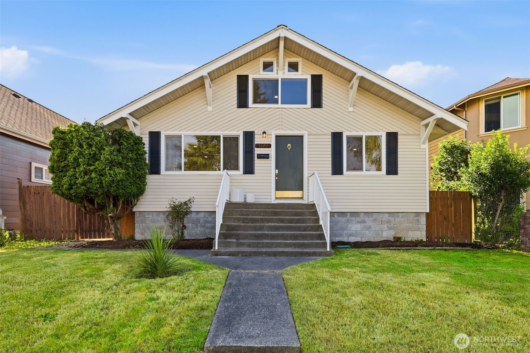 5122 N Shirley Street, Ruston, WA 98407