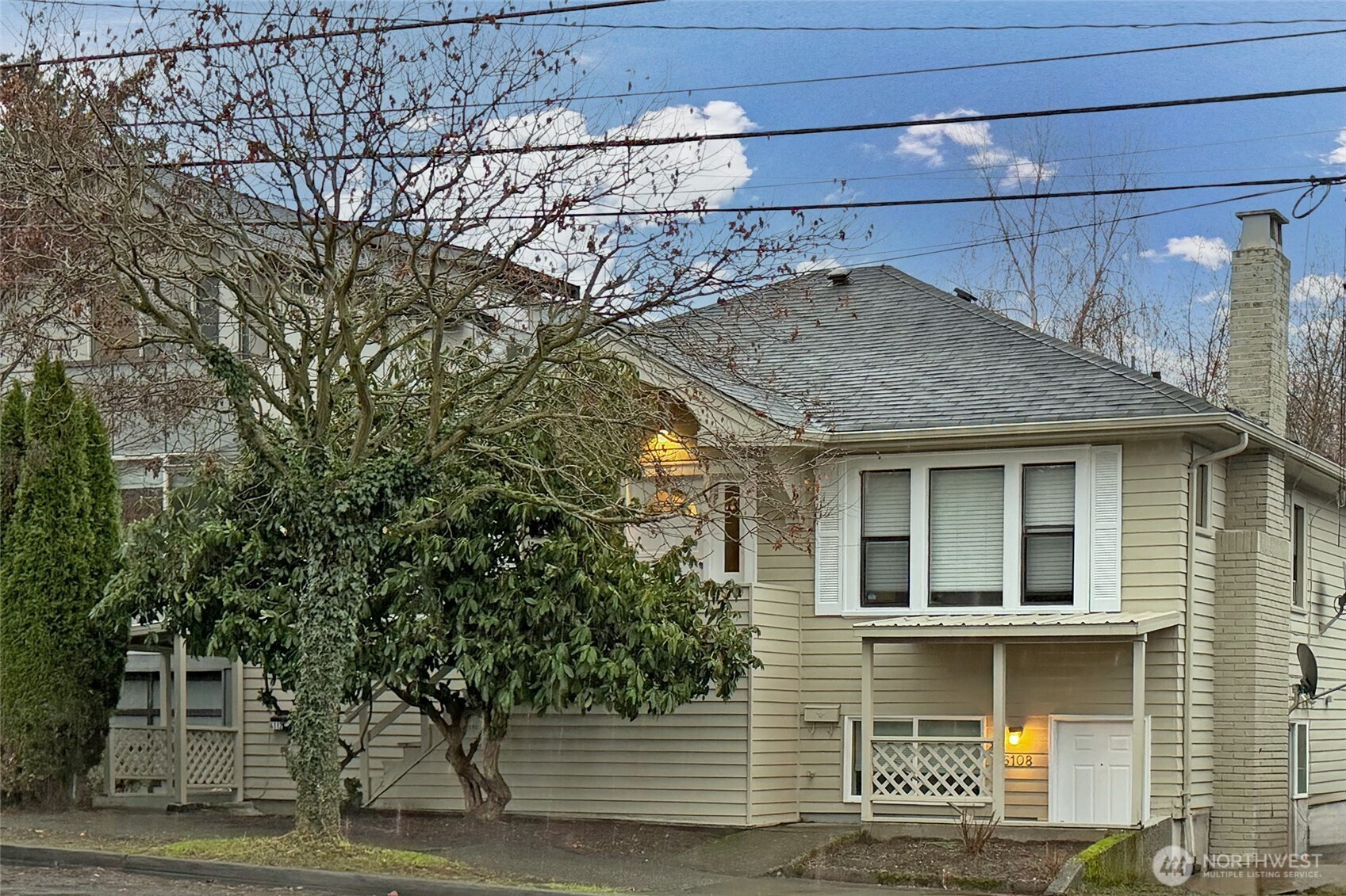 6110 8th Avenue NW, Seattle, WA 98107