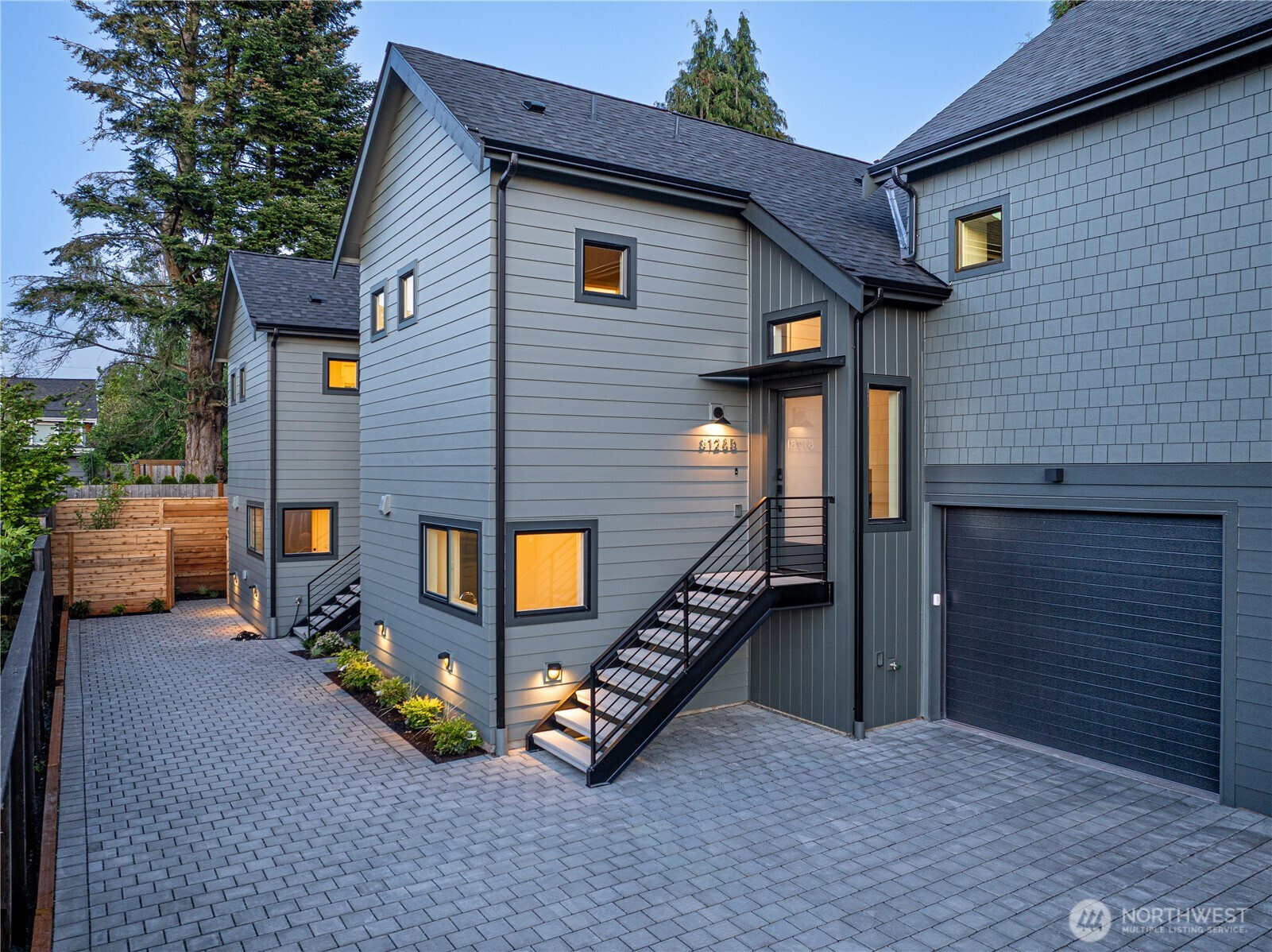 8128 12th Avenue SW, Seattle, WA 98106