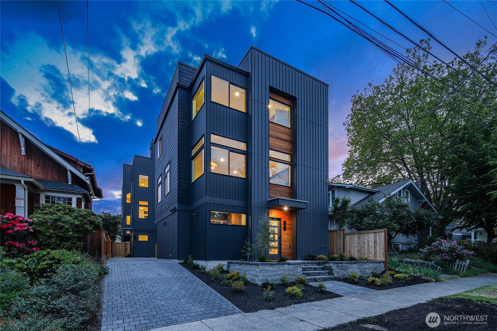 4531 Corliss Avenue N, Seattle, WA 98103