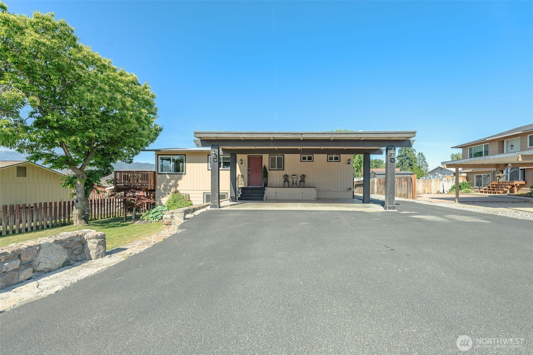 702 N Lyle Avenue, East Wenatchee, WA 98802