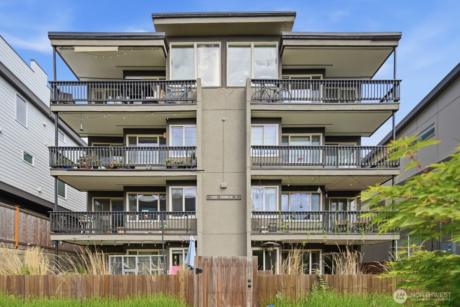2362 Franklin Avenue E, Seattle, WA 98102