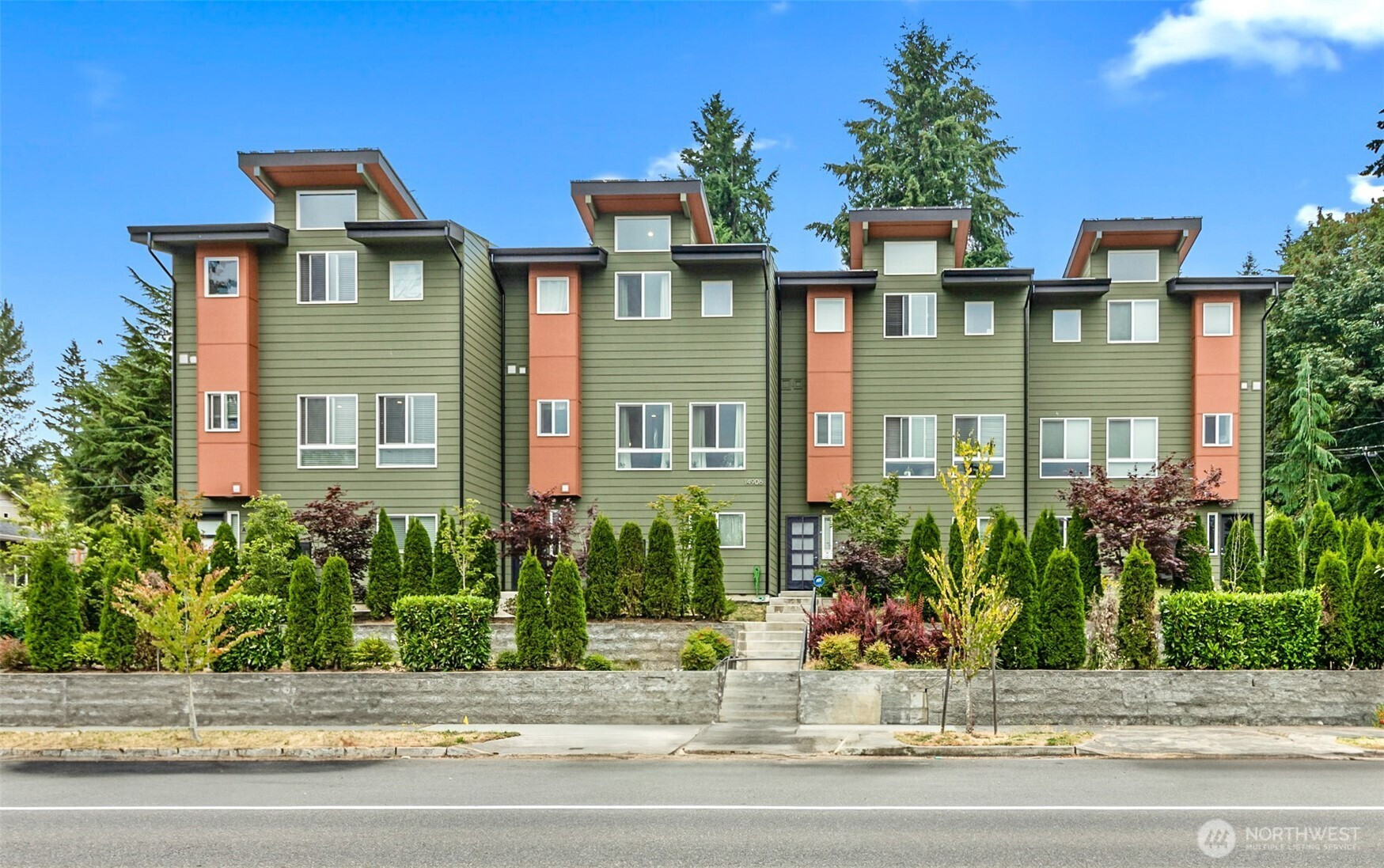 14906 Manor Way, Lynnwood, WA 98087