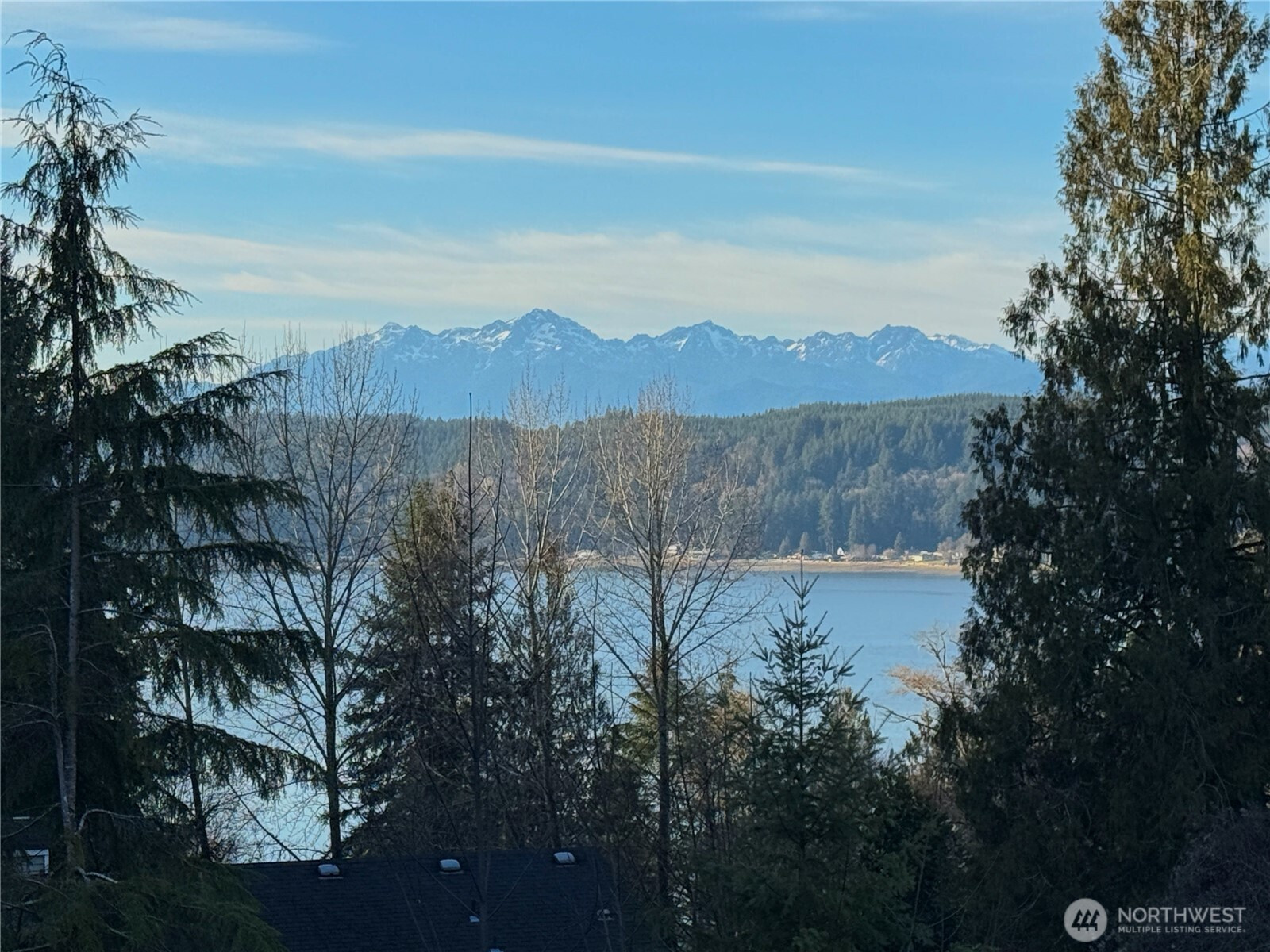 100 E Lakewood Drive, Belfair, WA 98528