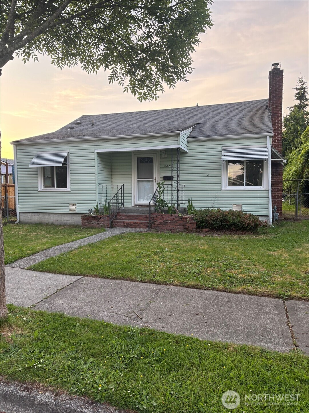 1509 Everett's Addition Street, Sumner, WA 98390
