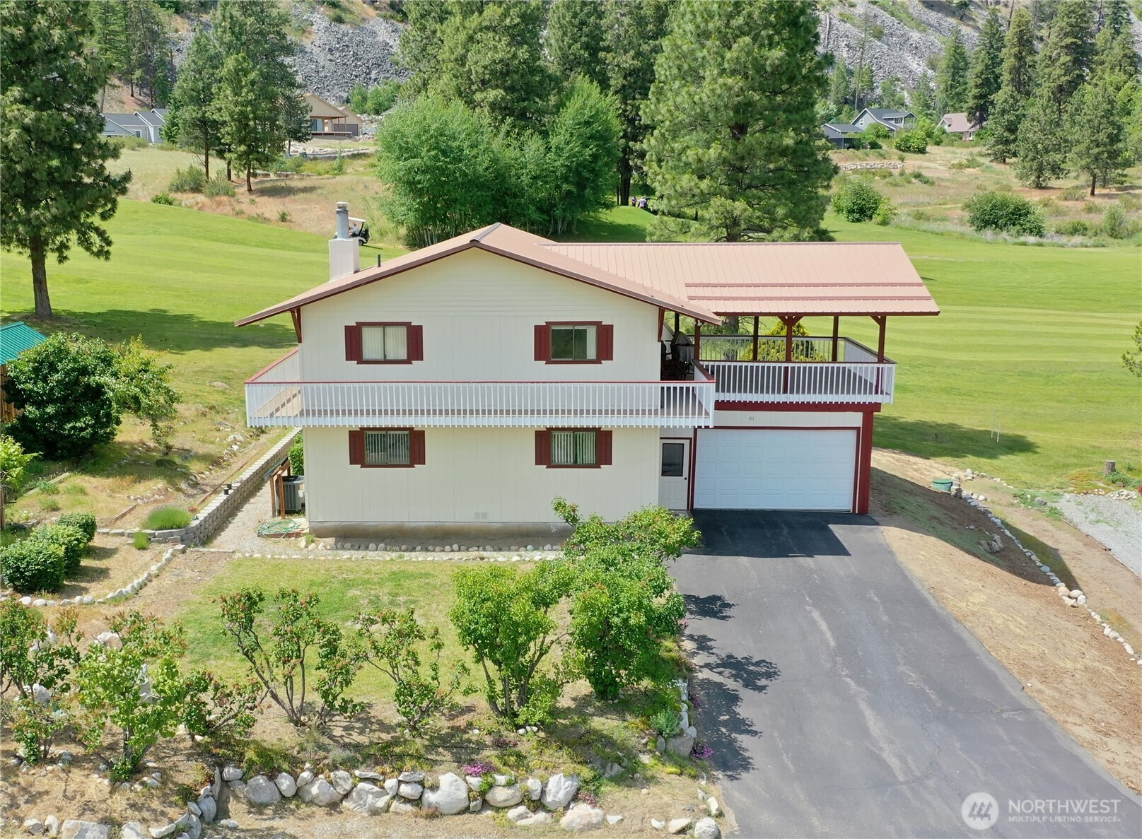 81 Golf Course Drive, Pateros, WA 98846