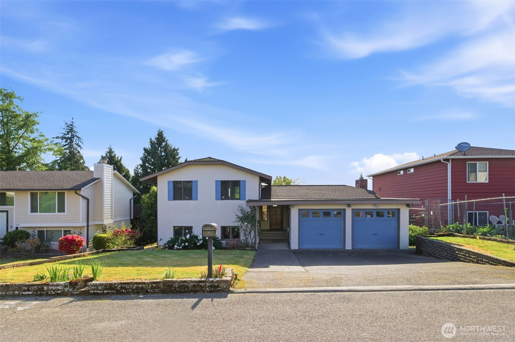 5113 19th Avenue S, Seattle, WA 98108