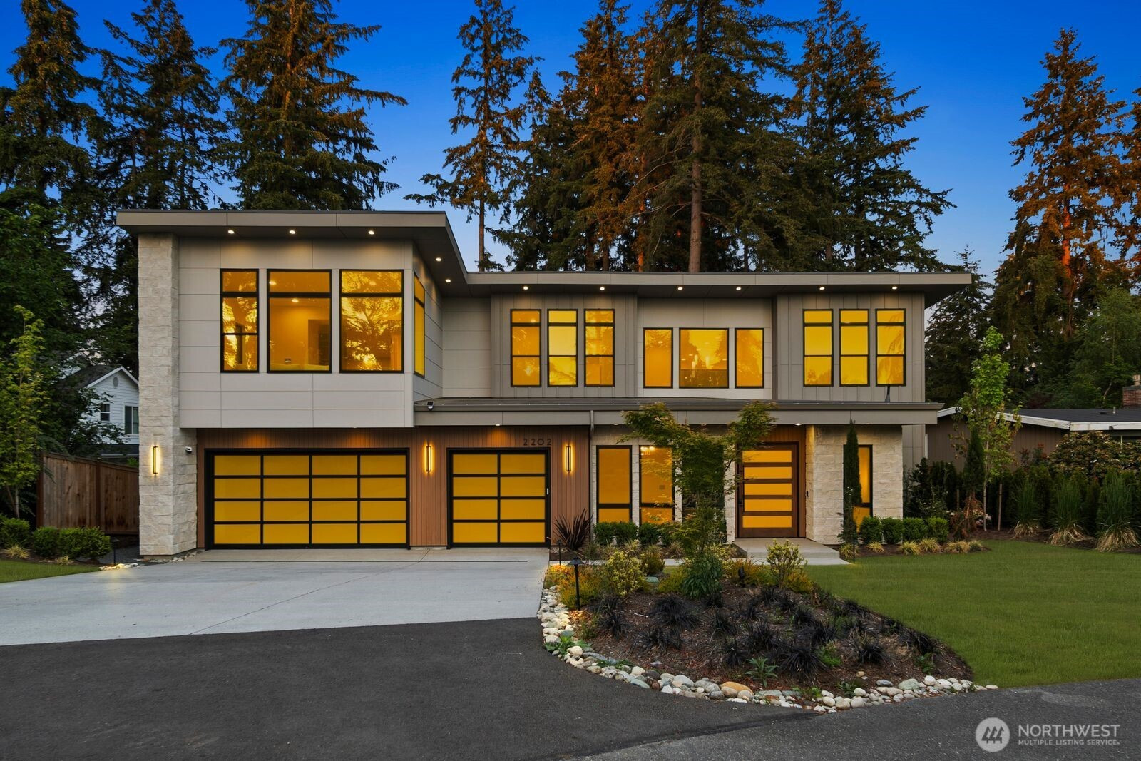 2202 102nd Place SE, Bellevue, WA 98004