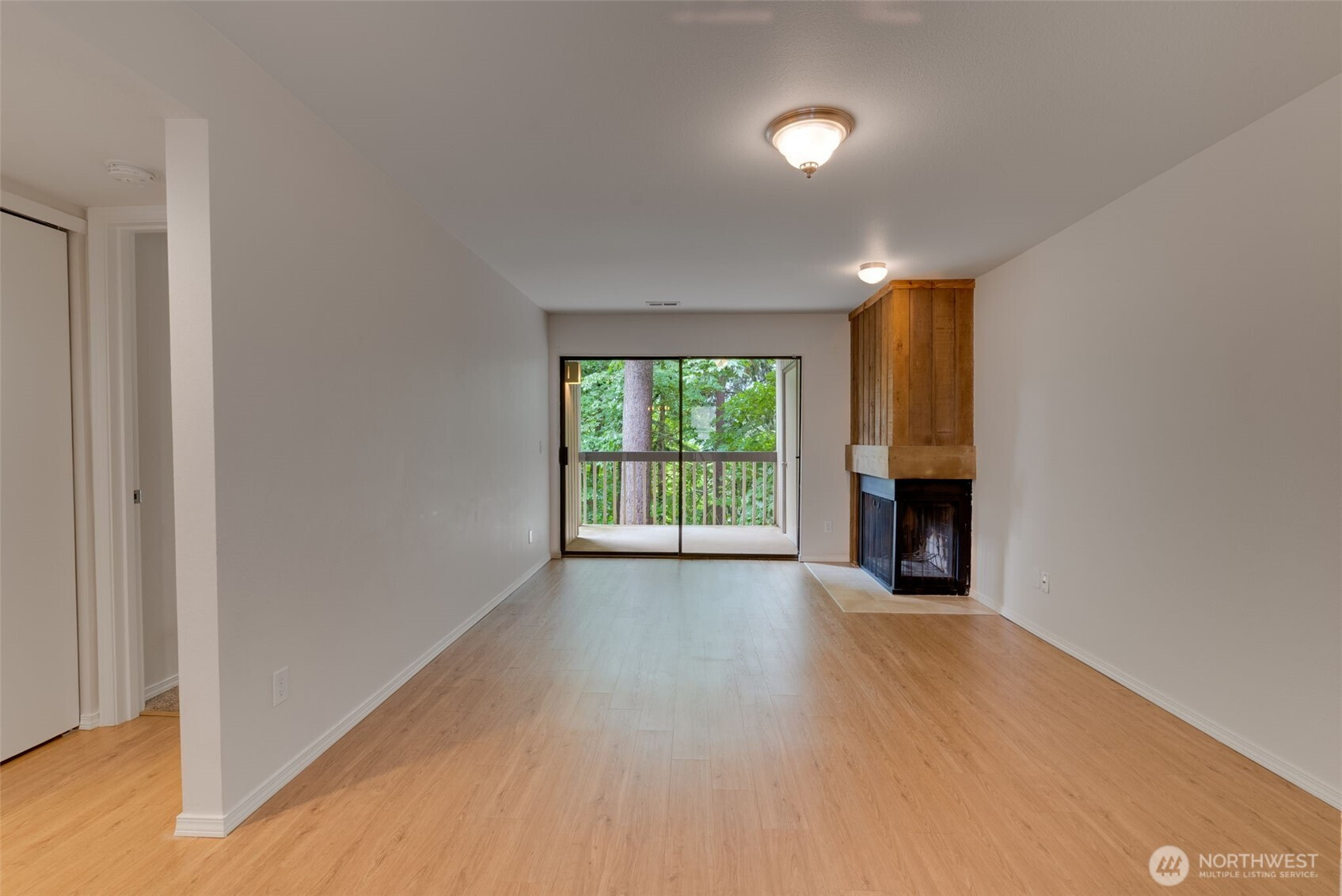 10819 NE 37th Place, Bellevue, WA 98004