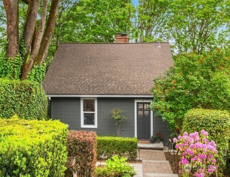 664 32nd Avenue E, Seattle, WA 98112