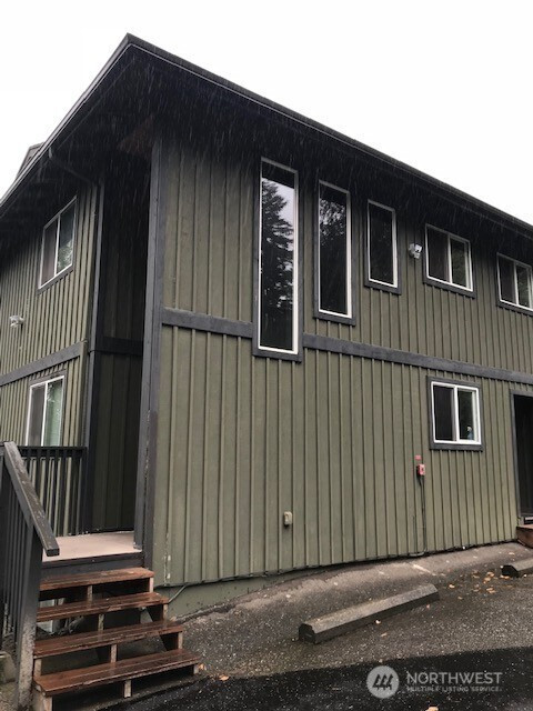 9715 Danwood Lane, Silverdale, WA 98383