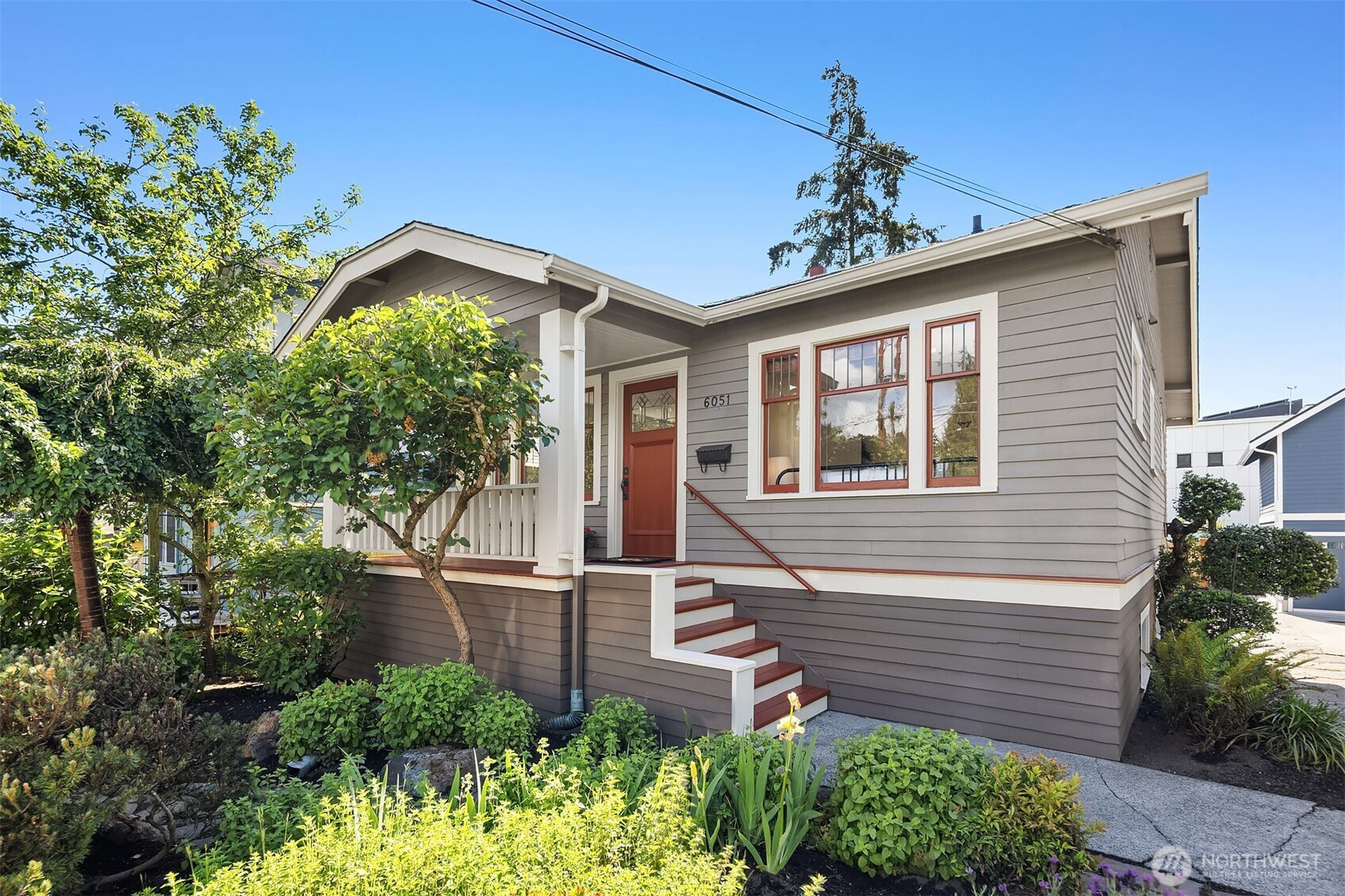 6051 6th Avenue NW, Seattle, WA 98107