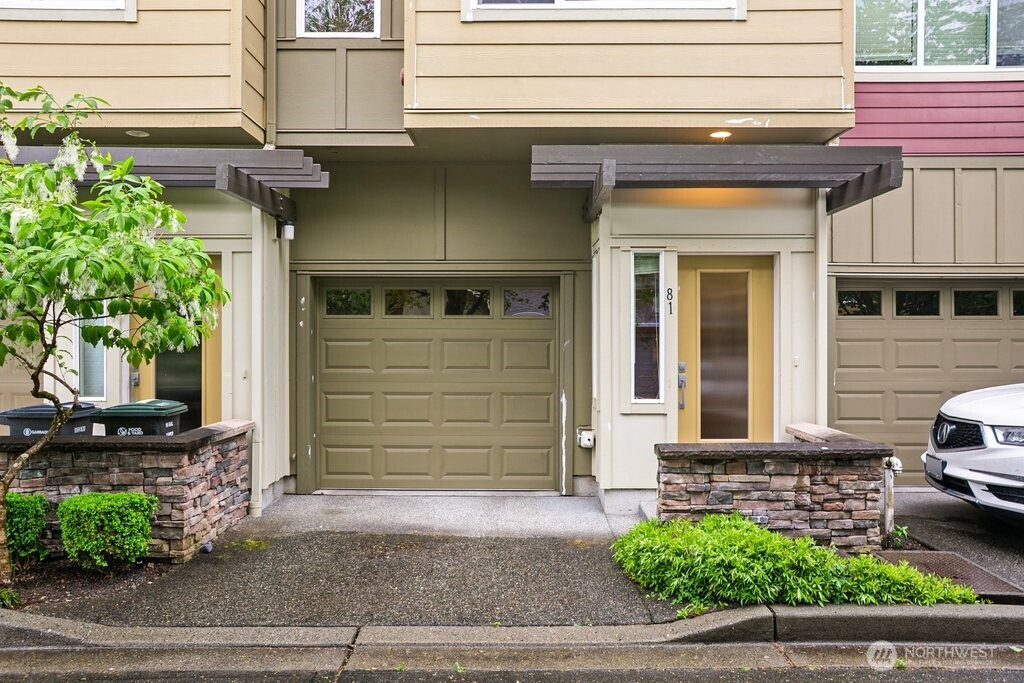 81 Sky Ridge Road NW, Issaquah, WA 98027