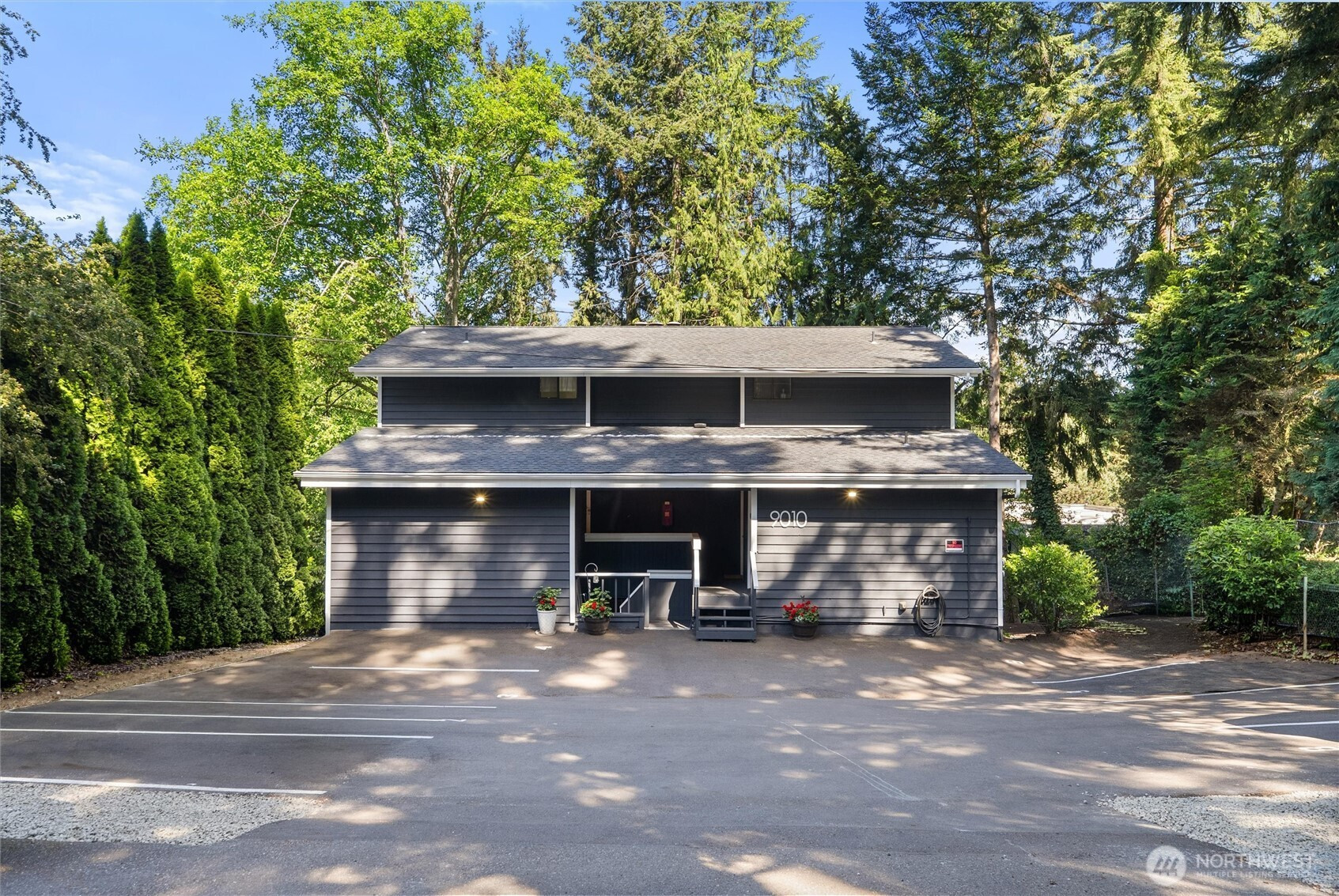 9010 236th Street SW, Edmonds, WA 98026