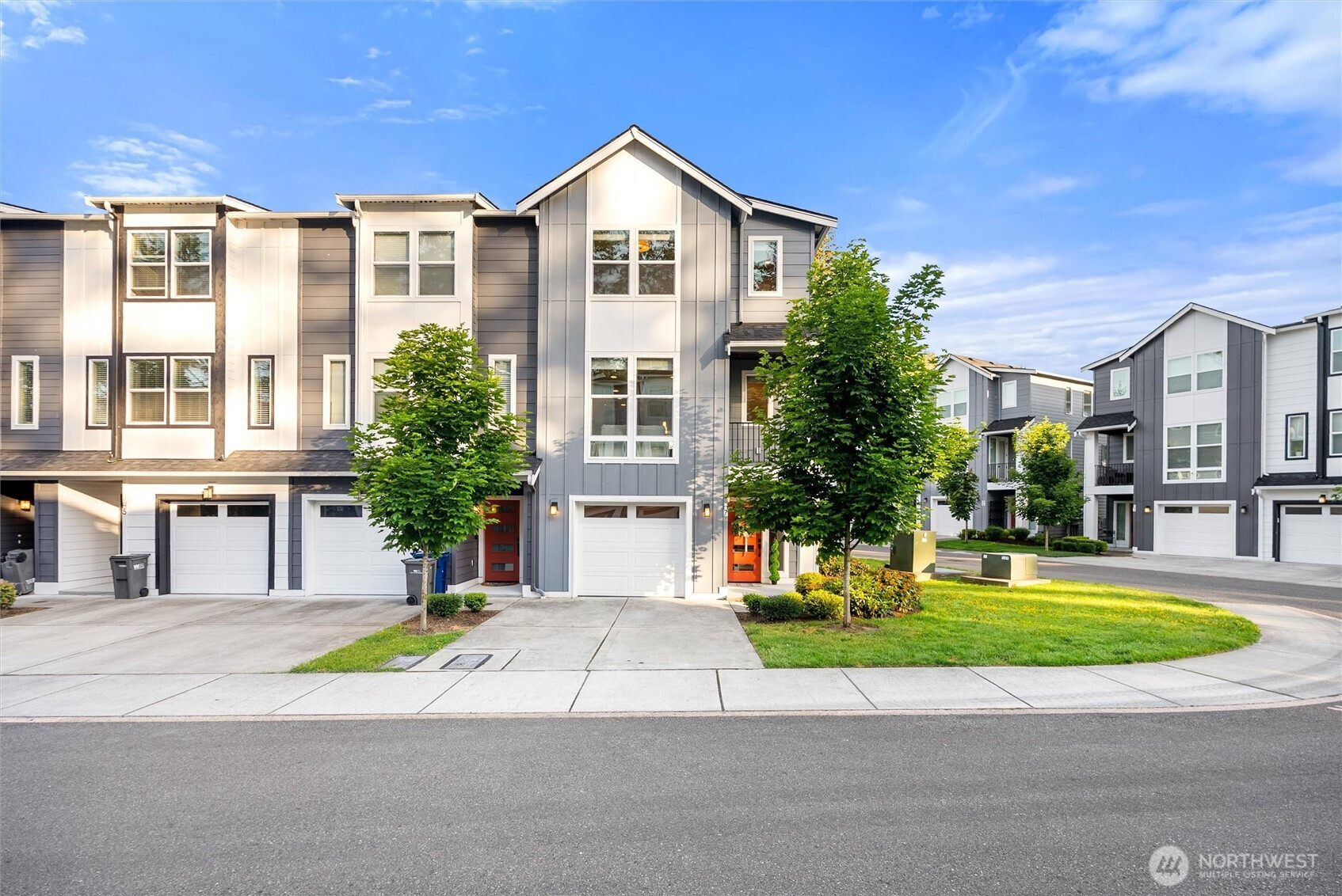 13717 Admiralty Way, Lynnwood, WA 98087