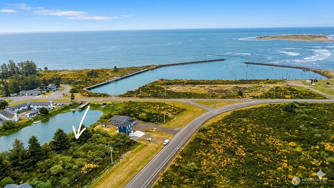 1030 Point Brown Avenue SE, Ocean Shores, WA 98569