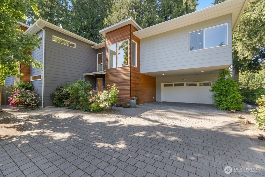 11217 110th Avenue NE, Kirkland, WA 98033
