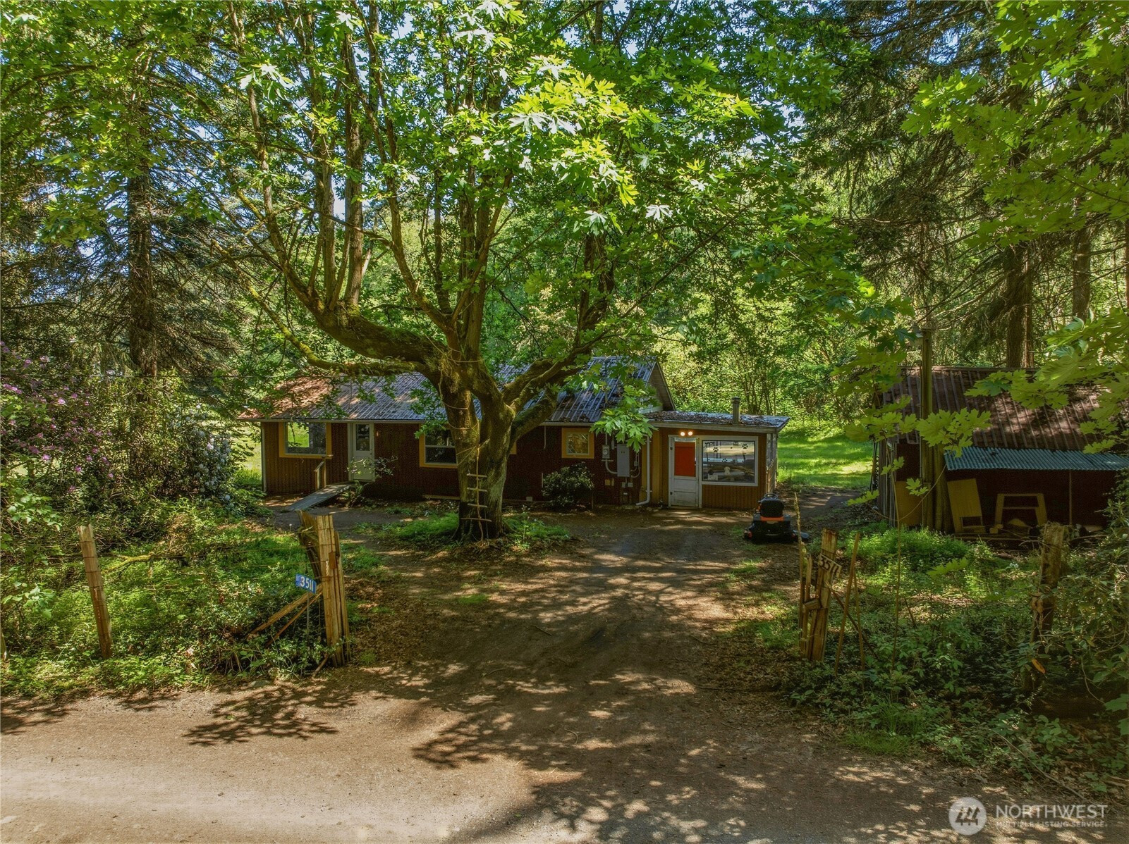 3511 Quade Road, Clinton, WA 98236
