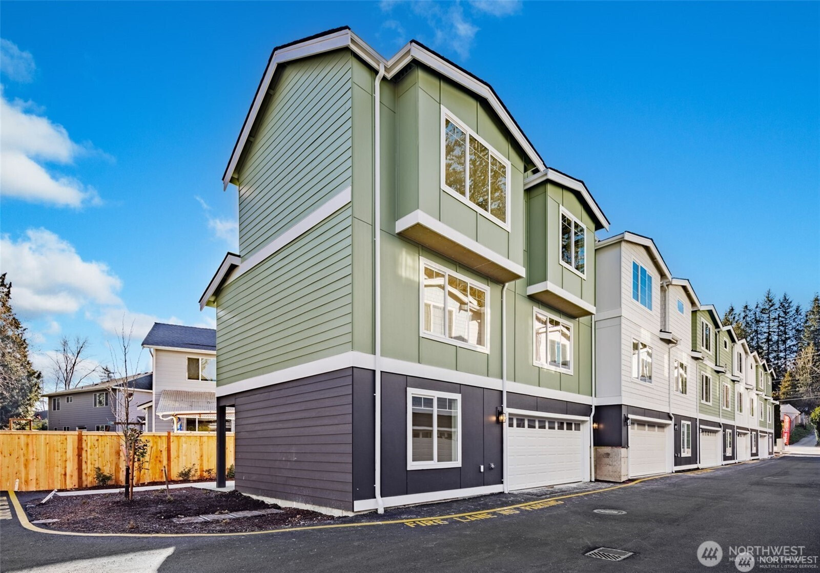 19505 Damson Road, Lynnwood, WA 98036