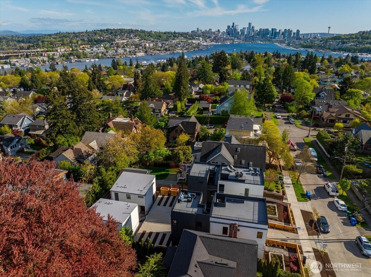 4120 Burke Avenue N, Seattle, WA 98103