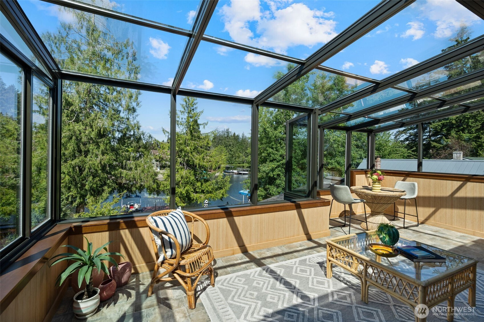 200 E N COVE Road, Shelton, WA 98584