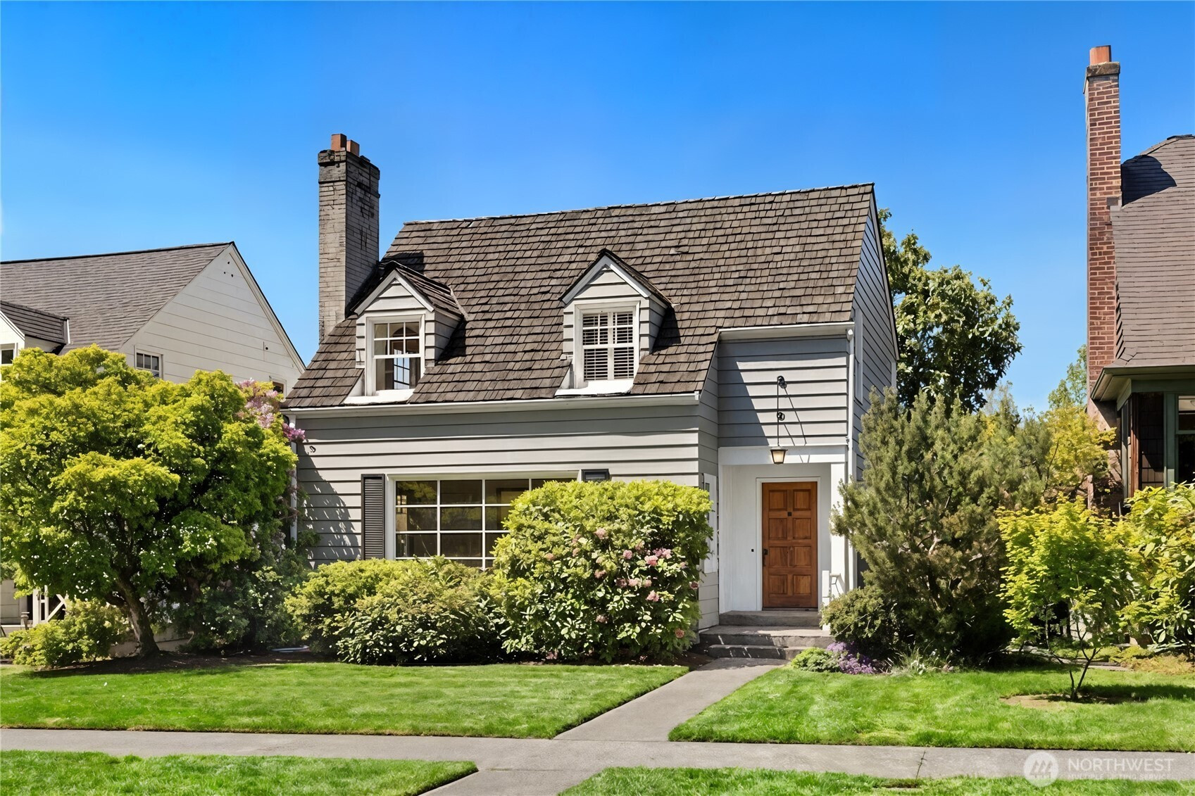 3863 44th Avenue NE, Seattle, WA 98105