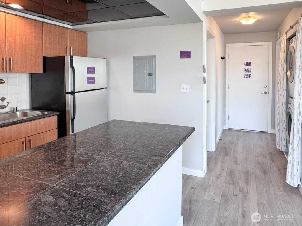 905 Cherry Street, Seattle, WA 98104