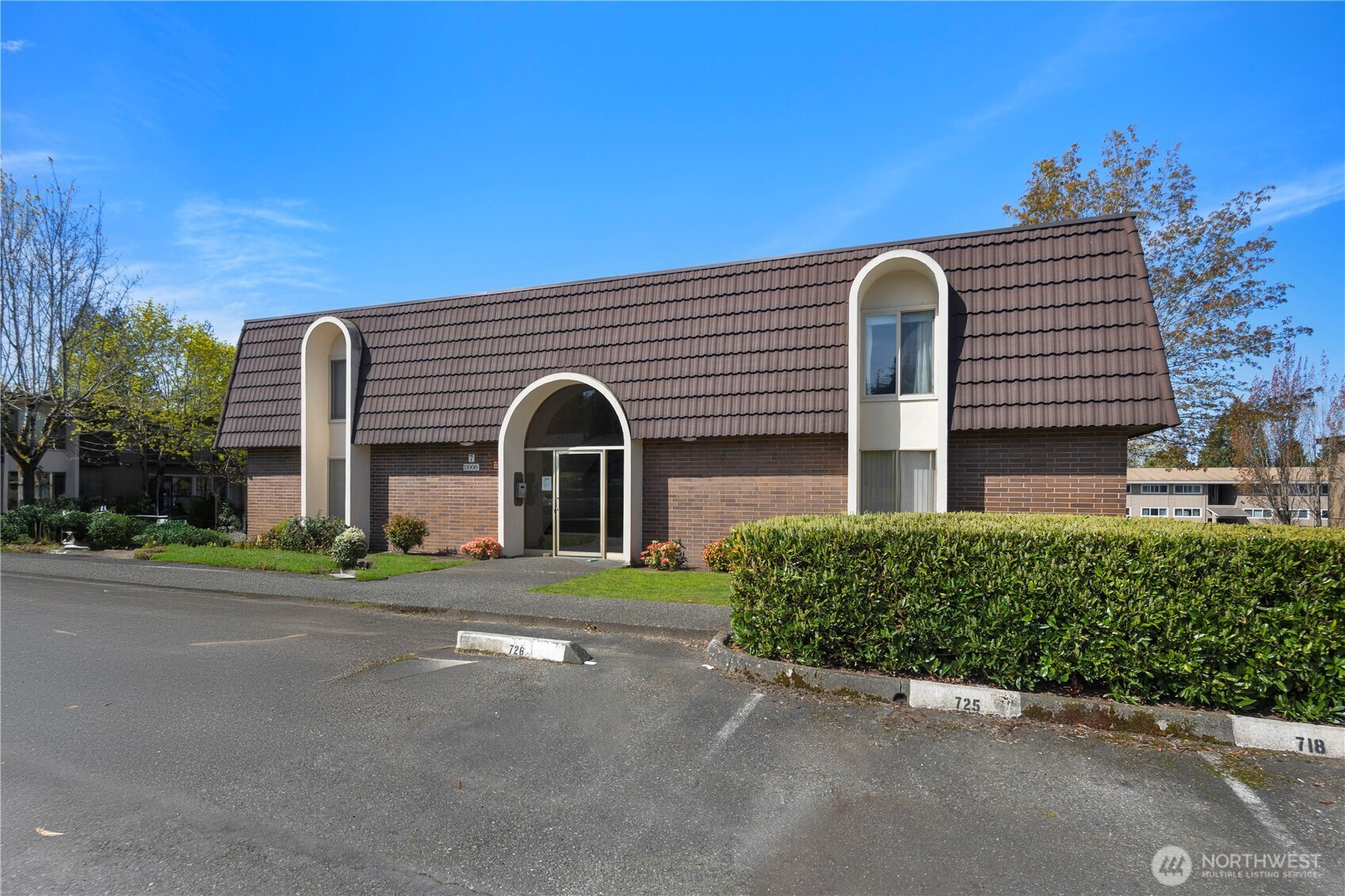 11008 NE 68th St, Kirkland, WA 98033