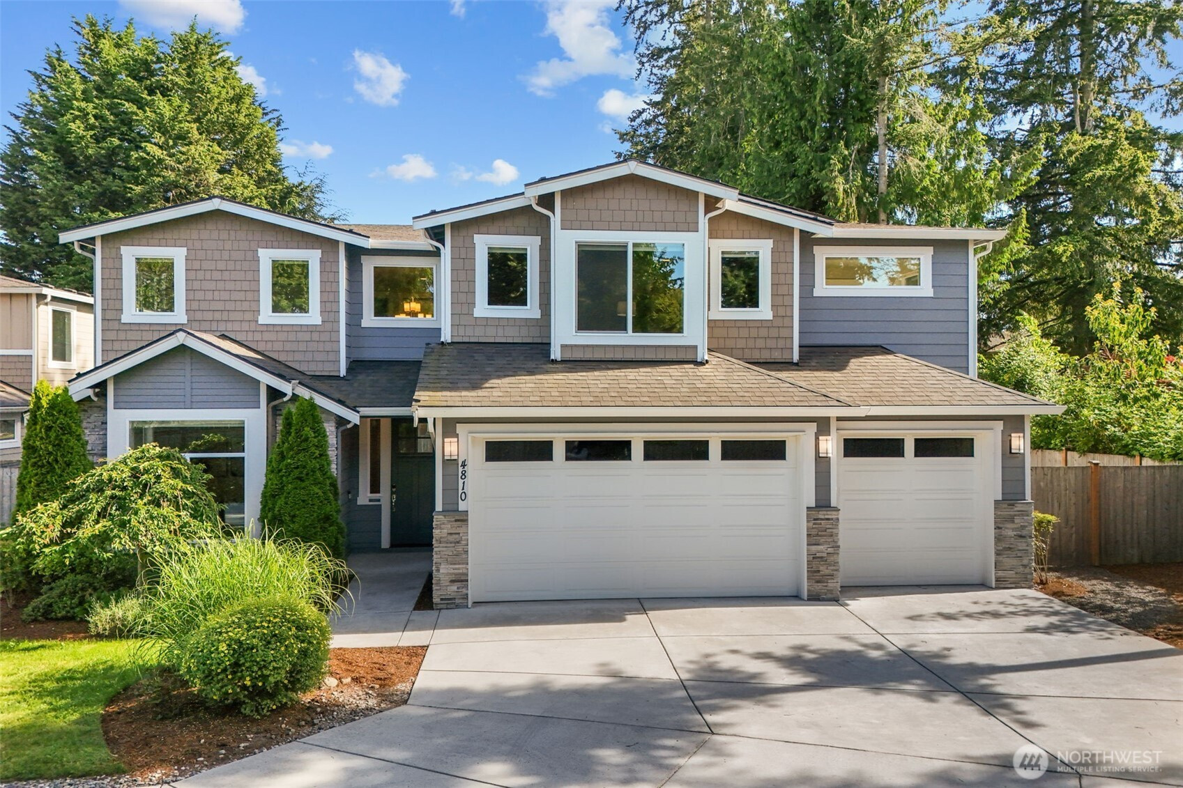 4810 216th Court SW, Mountlake Terrace, WA 98043