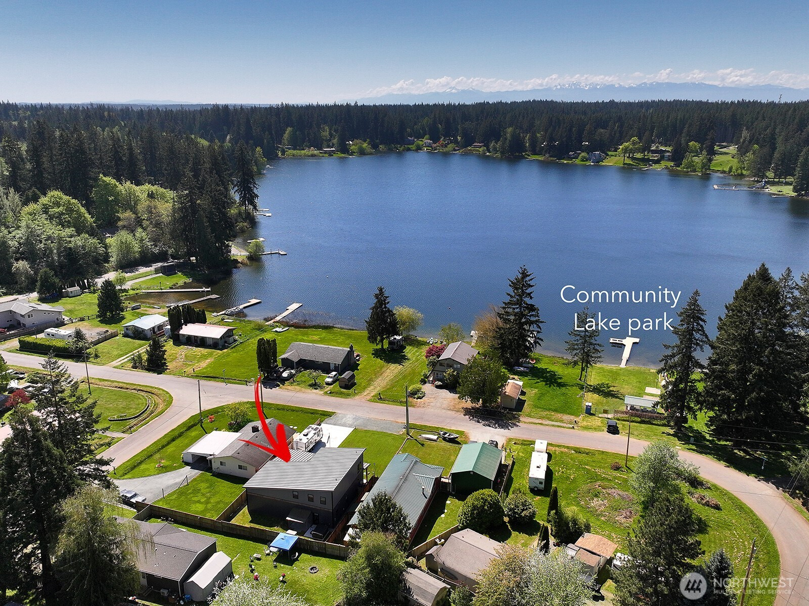 6459 Lake Shore Drive, Clinton, WA 98236
