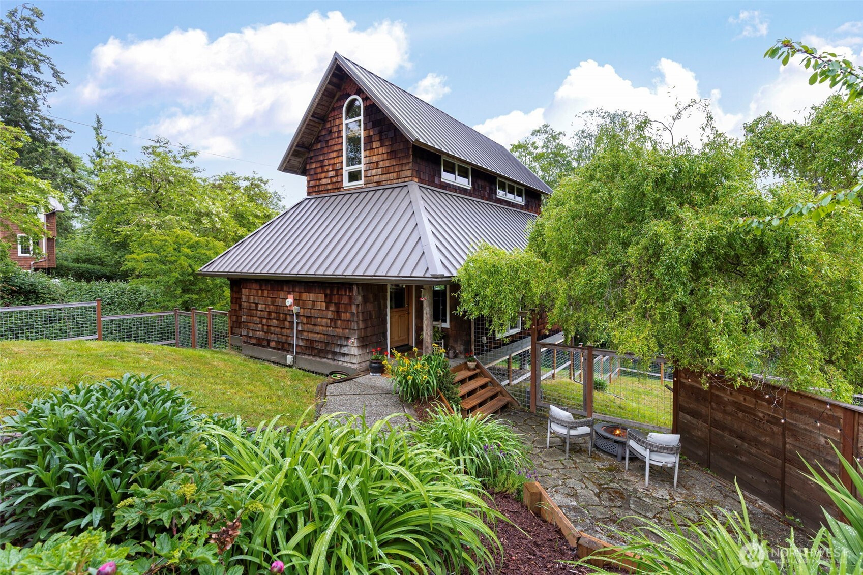 4710 New Sweden Avenue NE, Bainbridge Island, WA 98110