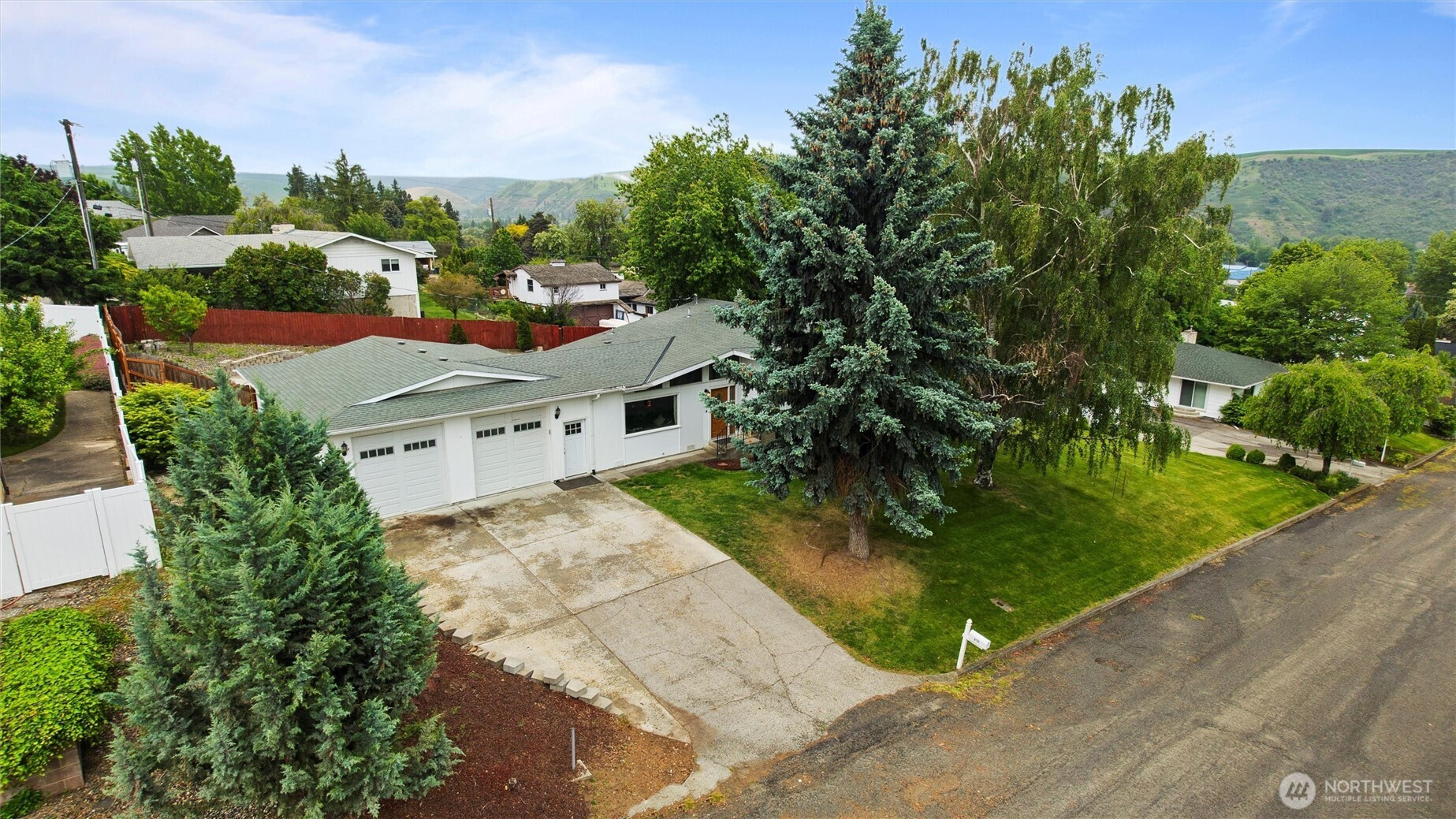 810 E Spring, Dayton, WA 99328