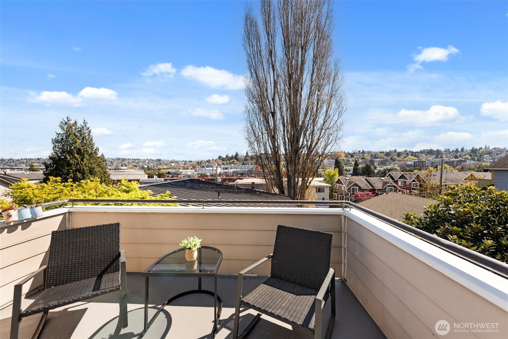 3425 21st Avenue W, Seattle, WA 98199