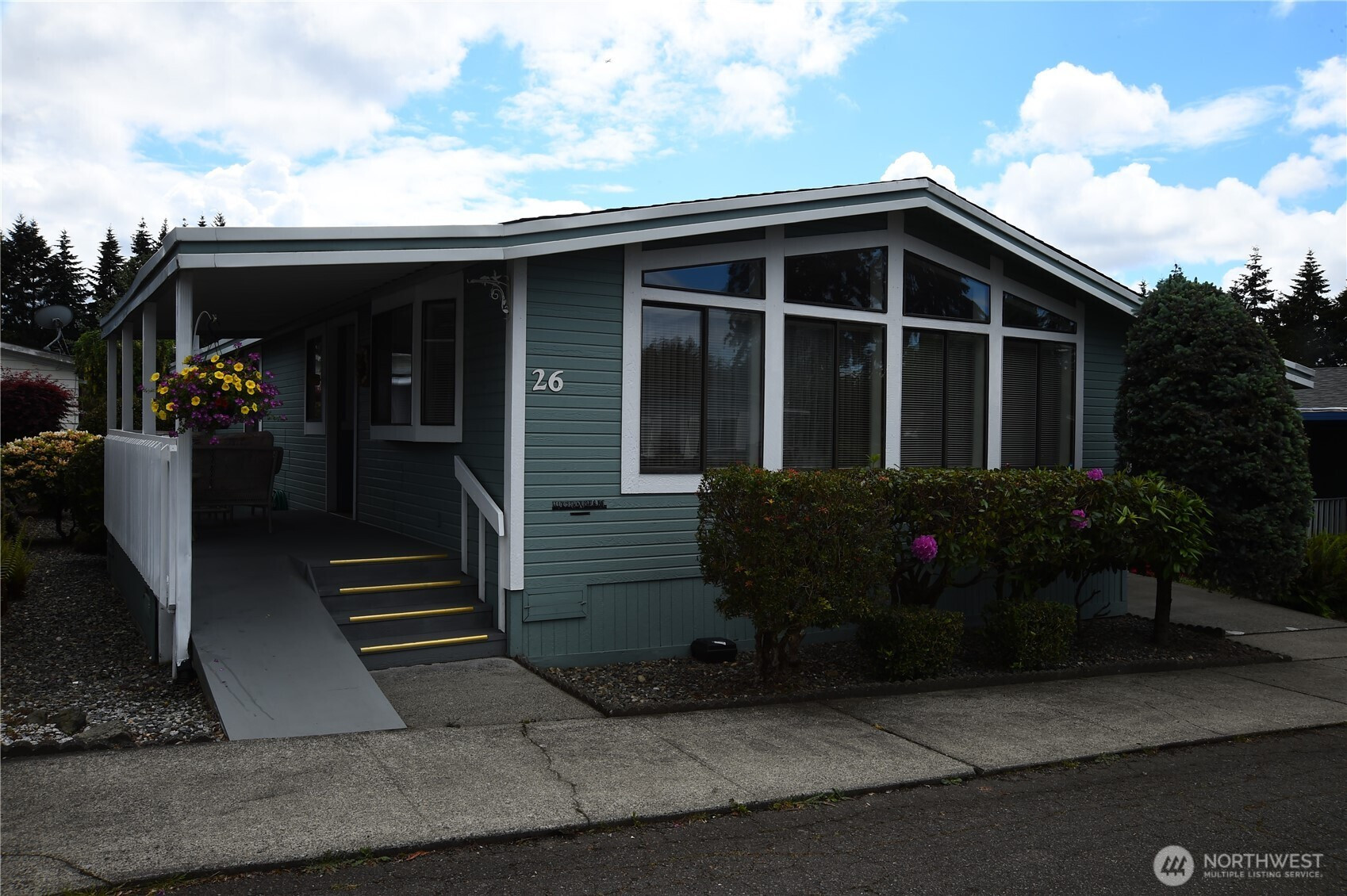 2500 S 370th Street, Federal Way, WA 98003