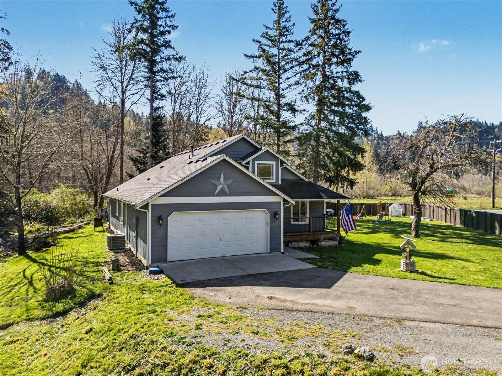 645 Orville Road E, Eatonville, WA 98328