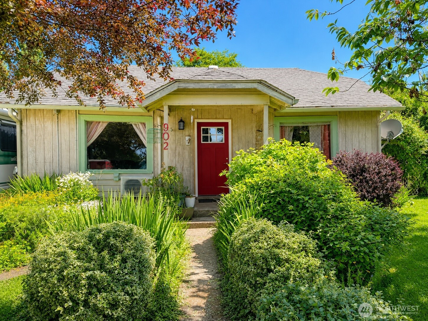 902 Harding Road, Aberdeen, WA 98520