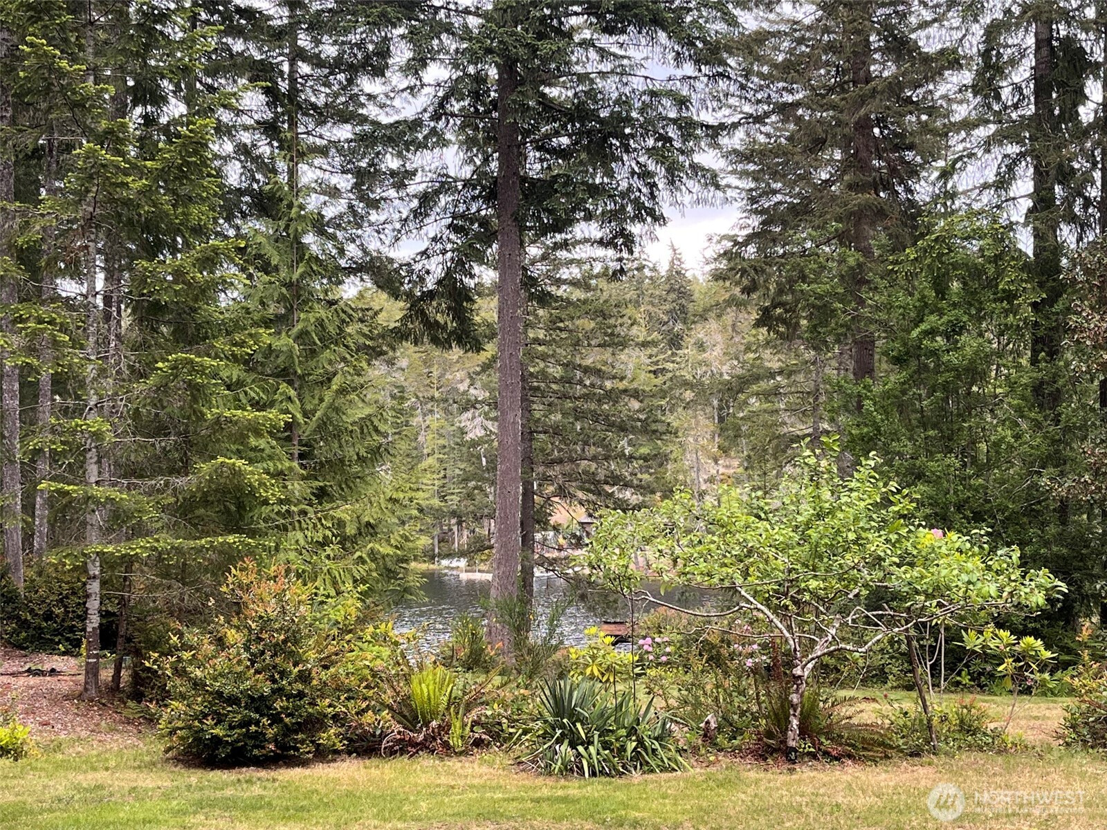 90 NE Lakeridge Drive, Belfair, WA 98528