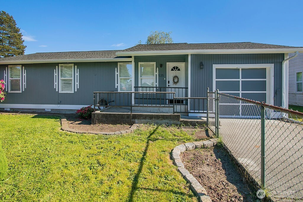 535 Diane Street SW, Castle Rock, WA 98611