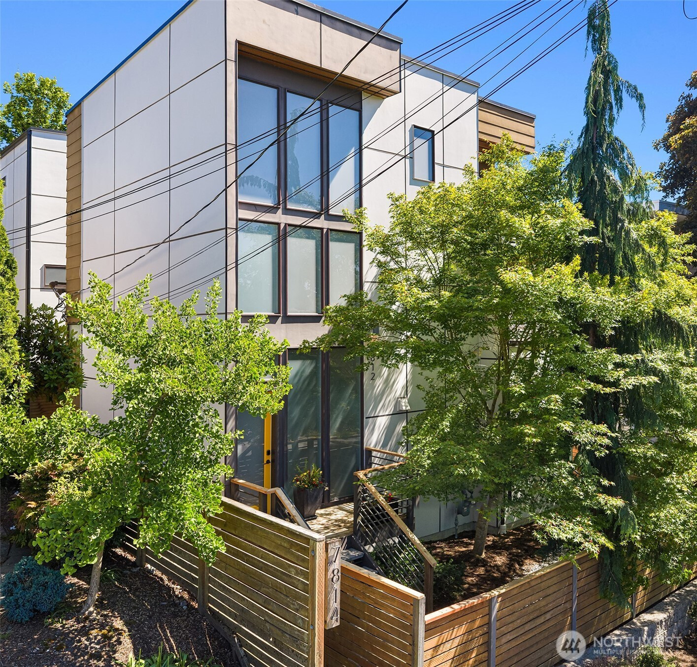 7812 Stroud Avenue N, Seattle, WA 98103