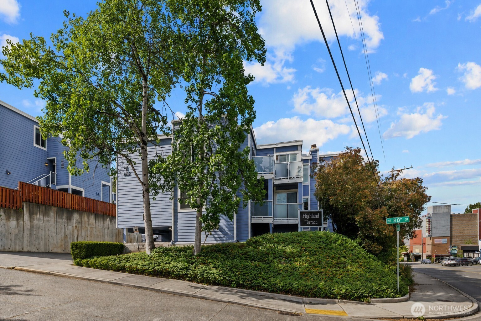 8812 20th Avenue NE, Seattle, WA 98115