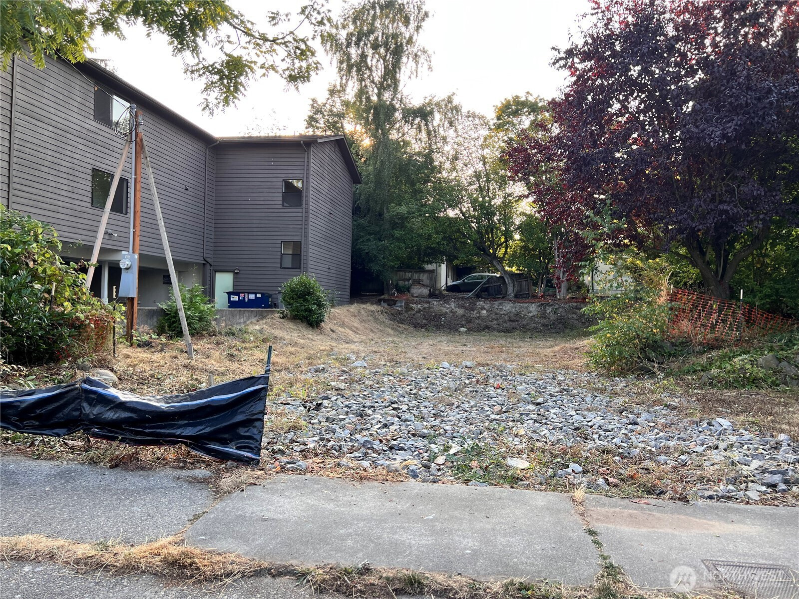 9239 Interlake Avenue N, Seattle, WA 98103