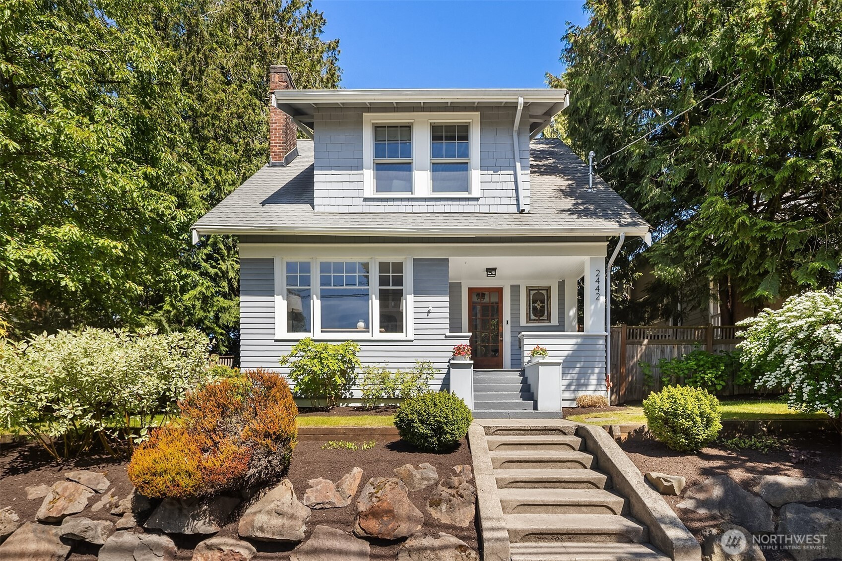 2442 6th W, Seattle, WA 98119