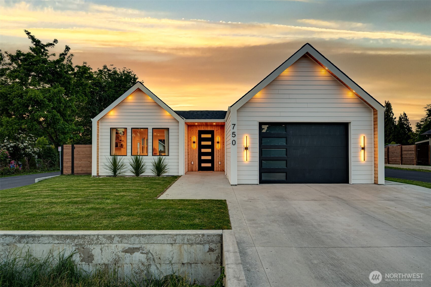 750 Washington Street, Woodland, WA 98674
