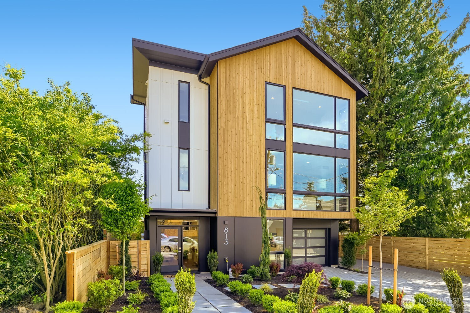 813 NE 90th Street, Seattle, WA 98115