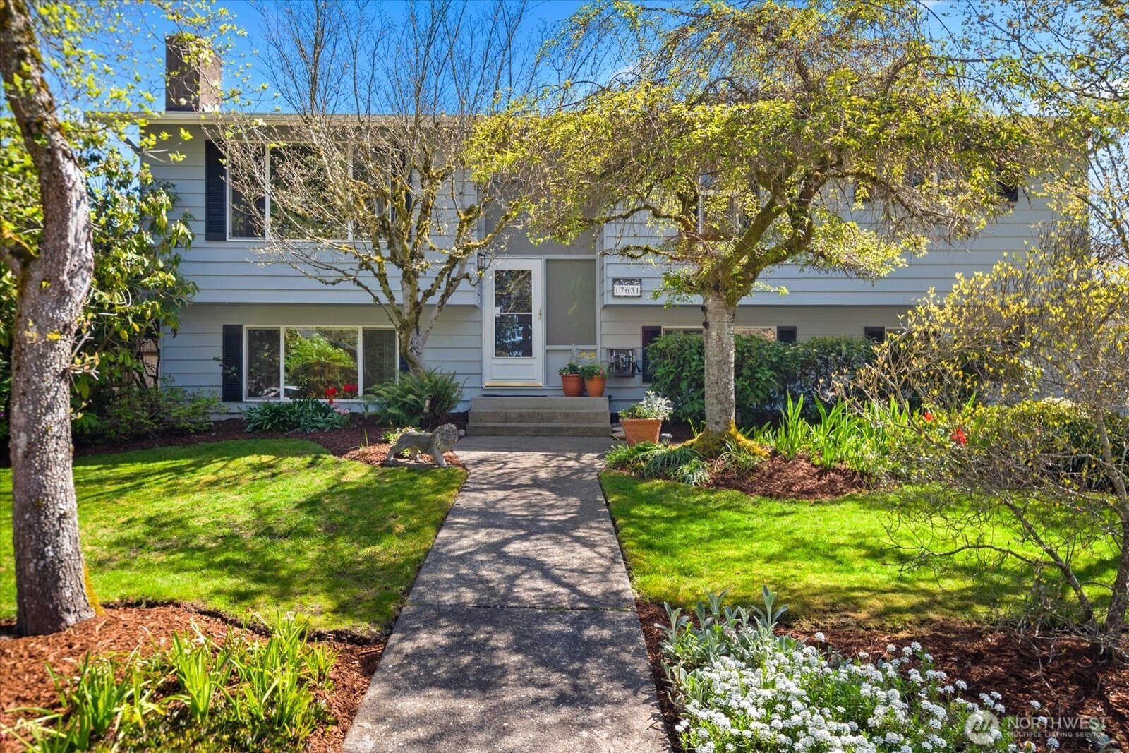 17631 69th Place W, Edmonds, WA 98026